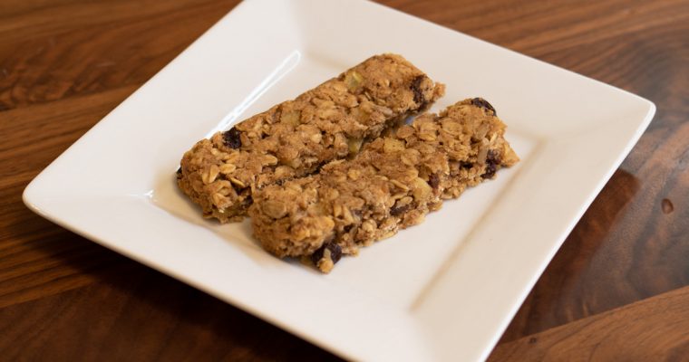 Soft and Chewy Apple Cinnamon Oat Bars